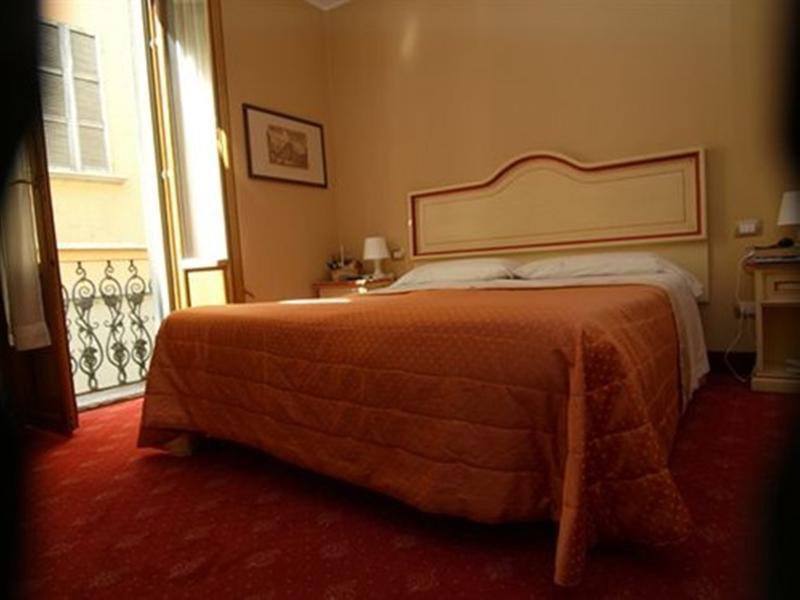 Hotel Astoria Cremona Exteriör bild